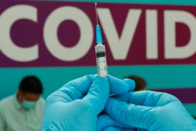 Украина до конца лета должна получить 13 миллионов вакцин от COVID-19 - Шмигаль
