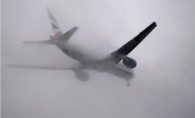 В Тюмени из-за тумана задержали авиарейсы