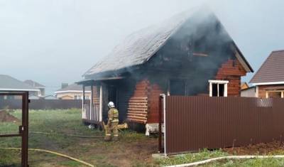 В Башкирии за день от ударов молнии загорелись три дома