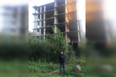 В Ленобласти возбудили уголовное дело после падения 11-летней девочки с шестого этажа «заброшки»