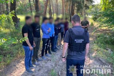 Полиция задержала 36 нелегальных мигрантов