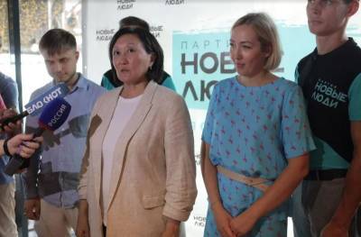 Кандидат от Новых людей Сардана Авксентьева встретилась с жителями Воронежской области