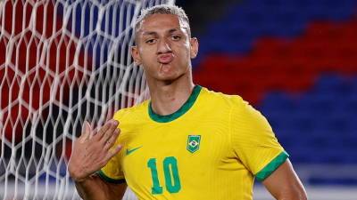 Хет-трик Ришарлисона помог Бразилии победить Германию на футбольном турнире ОИ в Токио