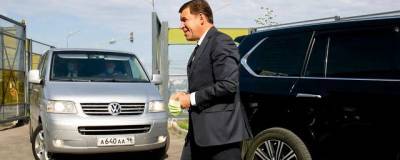 Свердловский губернатор попросил градоначальников отдать машины мэрий врачам