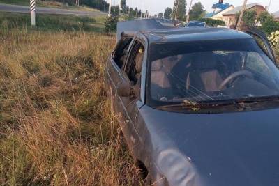 В Тамбовской области перевернулась легковушка: пострадал пассажир