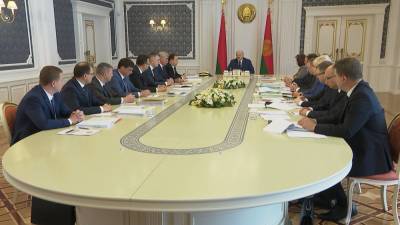 Президент собрал совещание с руководством Совмина