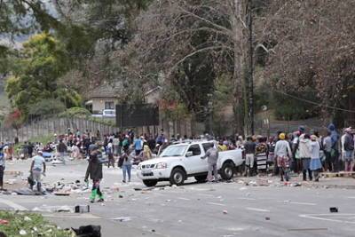 Число жертв уличных протестов в ЮАР выросло до 337