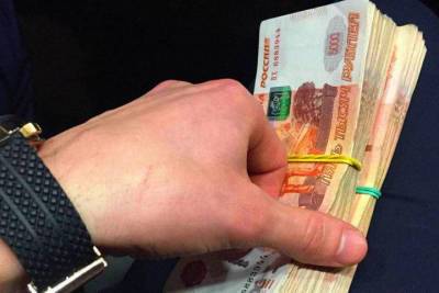 На Брянщине при ремонте культурных объектов мошенник украл 263 тысячи рублей