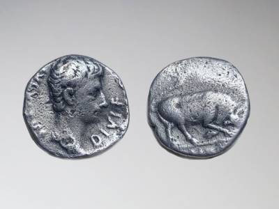 В Грузии обнаружили монету Октавиана Августа, отчеканенную в 15 году до нашей эры - unn.com.ua - Украина - Киев - Грузия - Франция - Рим - Римская Империя - Лион