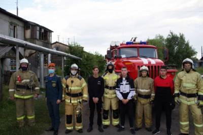 Под Красноярском трое подростков спасли ребёнка из горящего дома