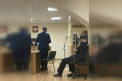 Двух «черных риелторов» в Петербурге отправили в СИЗО по делу о мошенничестве и убийстве