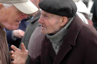 Саратовские пенсионеры попадают в кредитную кабалу