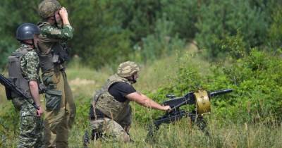 Украинские войска открыли огонь по северу Донецка из 122-мм орудий