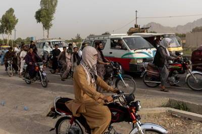 В Афганистане боевики талибана убили сто мирных жителей