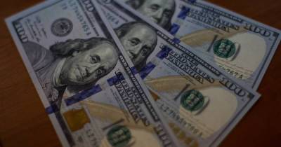Финансист заявил, что «золотые дни» доллара закончились