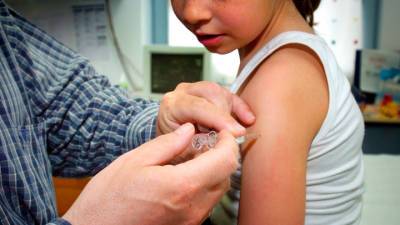 Минздрав уточнил планы по вакцинации детей