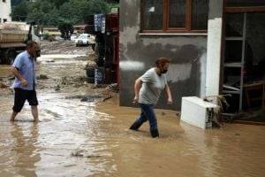 В Турции проливные дожди вызвали наводнение: объявлена эвакуация. ВИДЕО