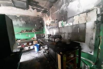 При пожаре в Анапском кафе пострадали двое людей