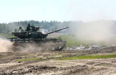Украинские танки обстреляли мирную деревню: новость не для детей