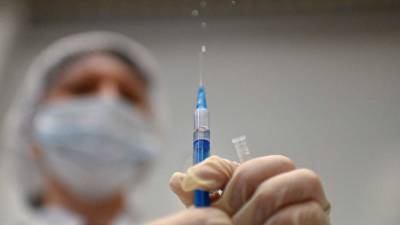 Мурашко заявил о пригодности для ревакцинации всех российских вакцин