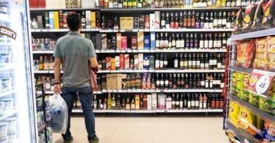 &quot;Это пиар-акция&quot;, — ритейлеры о законопроекте о запрете на продажу алкоголя в магазинах