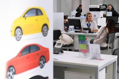 Просроченные долги россиян по автокредитам рекордно выросли