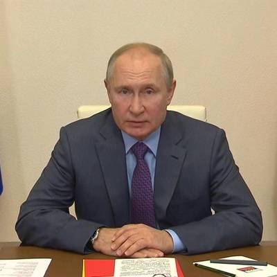 Путин поручил Мишустину обратить внимание на вопросы экономики на Курилах