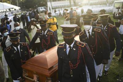 На похоронах президента Гаити началась стрельба