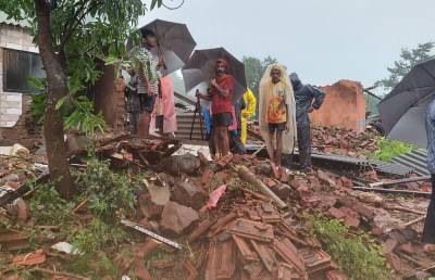 Наводнение в Индии: дожди вызвали оползни, погибло более 47 человек (фото, видео) - sharij.net - India - штат Махараштра