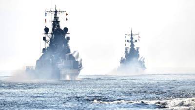 Путин подписал указ об изменении военно-морских флагов России