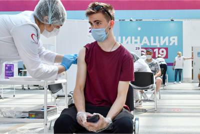 Минтруд и Роспотребнадзор рекомендовали работодателям вакцинировать не менее 80% сотрудников – Учительская газета