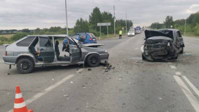 Четыре человека пострадали в ДТП под Екатеринбургом