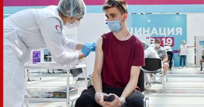 Рекомендации работодателям по вакцинации сотрудников дали в Минтруде