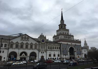 С Казанского вокзала до порта Байкал отправился первый туристический поезд
