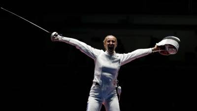 Фехтовальщица Колобова не смогла пройти в 1/8 финала соревнований по шпаге на ОИ в Токио