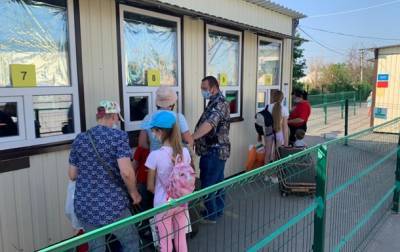 Жителям ОРДЛО отменили штраф за въезд через Россию