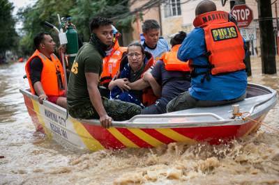 На Филиппинах из-за ливней эвакуировали 13,2 тыс. человек