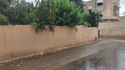 В Израиле прошел долгожданный июльский дождь: фото, видео