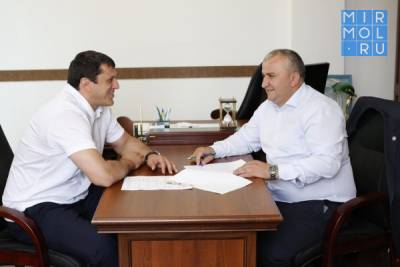 Будун Будунов и Гаджимурад Мусаев обсудили развитие футбола в Казбековском районе