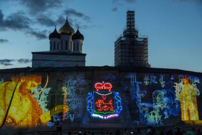 Четыре дополнительных показа лазерного шоу пройдут в Пскове
