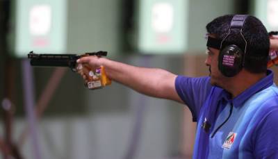 Форуги стал Олимпийским чемпионом в пулевой стрельбе, Коростылев — четвертый