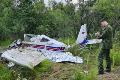 В результате крушения самолета под Хабаровском погибли два человека
