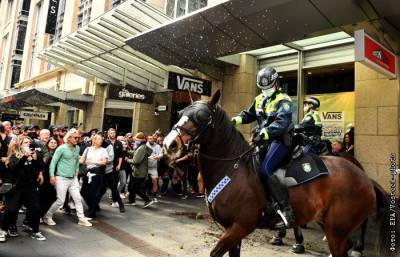 В Сиднее прошли протесты против локдауна из-за COVID-19