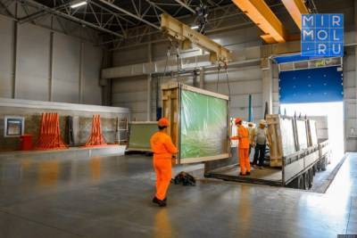 Завод листового стекла Дагестана освоит новый тип производства