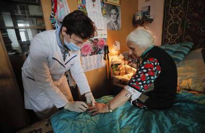 Доктор Шишонин поддержал предложение Александра Румянцева изменить систему медобслуживания пожилых