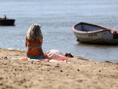 Познакомились на Русановском пляже: в Киеве доцент одного из вузов пытался совратить 12-летнюю девочку