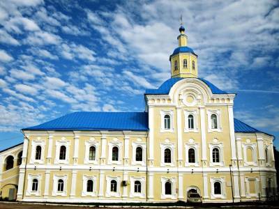 С крыши Смоленской православной гимназии украли лист меди