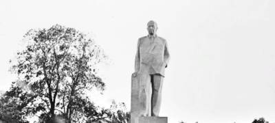 «Пойдем, поприветствуем «Рыбнадзора»: писатель назвал памятник Куусенину в числе самых важных для Петрозаводска