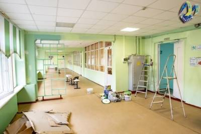 В мурманской гимназии №6 выполнен ремонт горячего водоснабжения и канализации