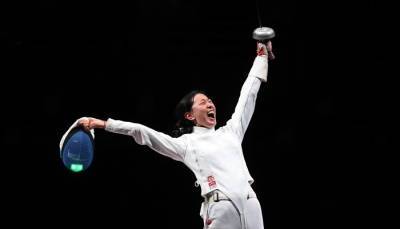 Китайская шпажистка Сунь Ивэн выиграла золотую медаль Олимпиады